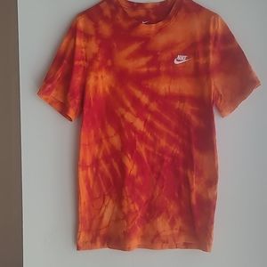 Tie-dye Nike tee